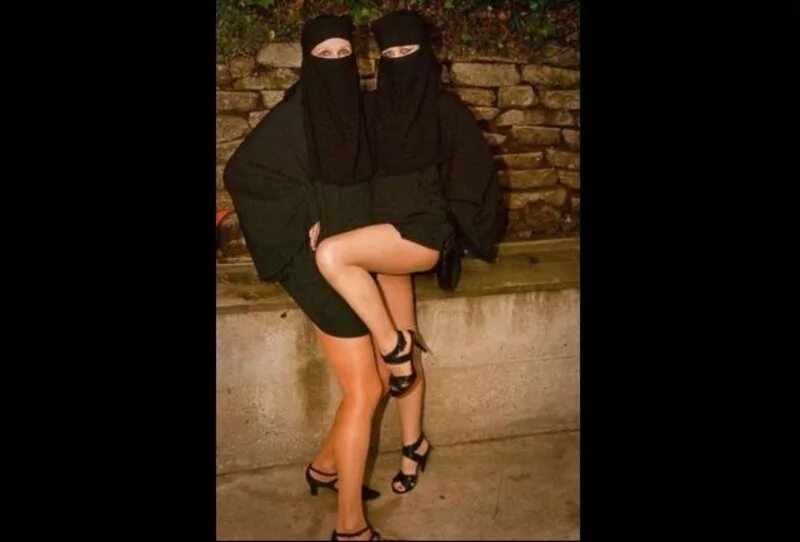 красивые девушки в хиджабе. хиджаб 3dx хот. мусульманка домашка. восточные женщины в парандже. баба в хиджабах страшные.