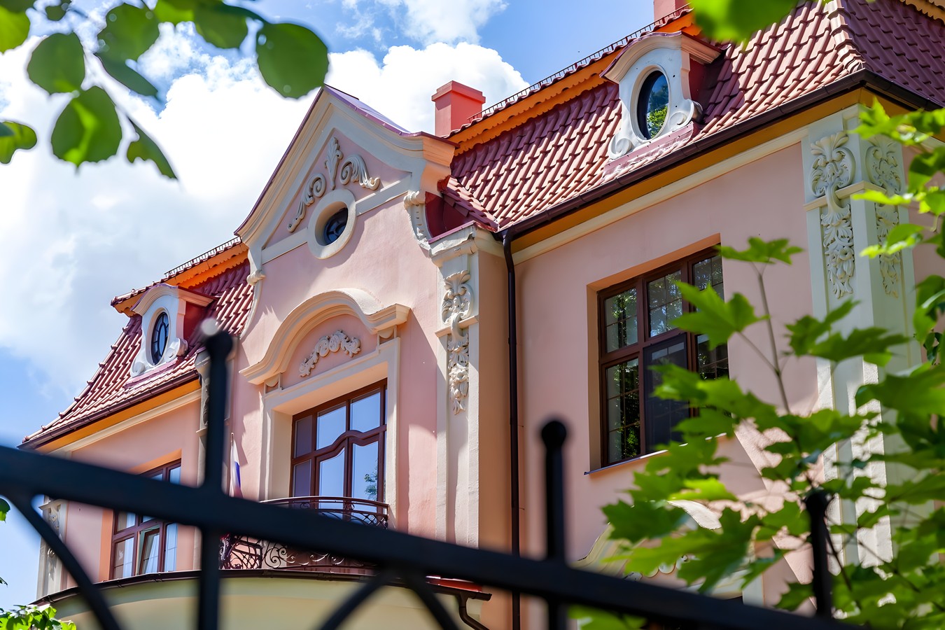 

Билеты на Прогулка по Амалиенау (Экскурсия по Амалиенау)