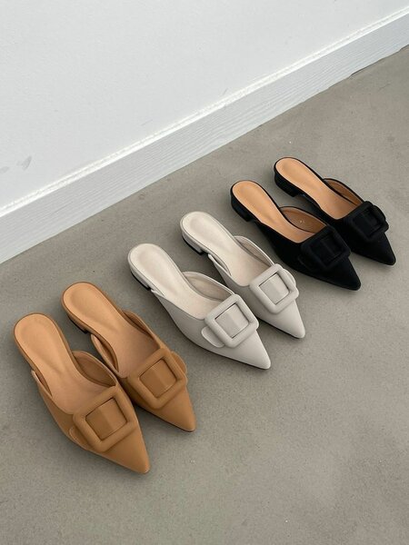 Ladies shoes