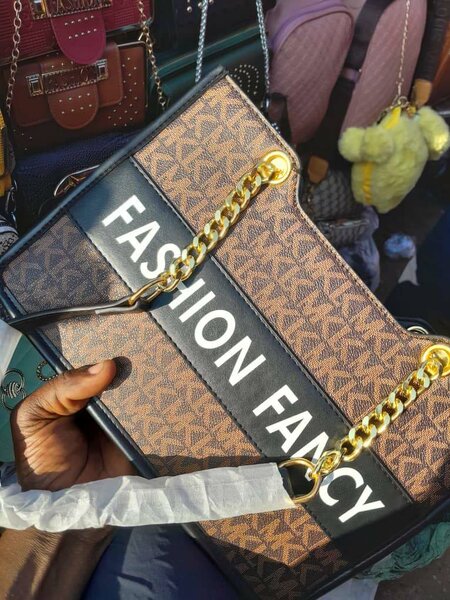 Ladies hand bag