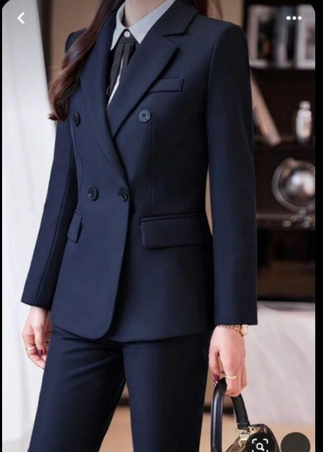 Suit 