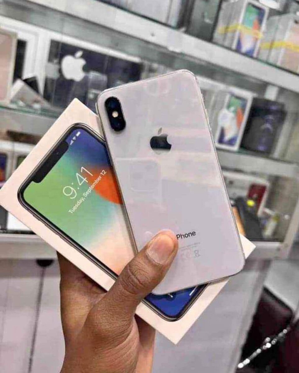 iPhone X
