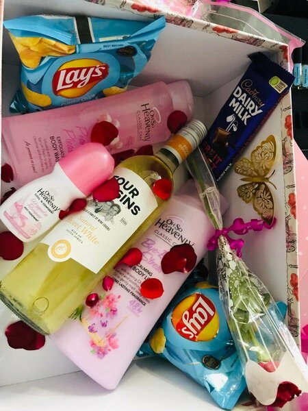 Hamper