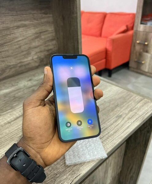 iPhone 13