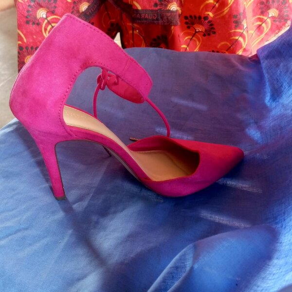 Heeled sandals