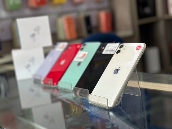 iPhone 11