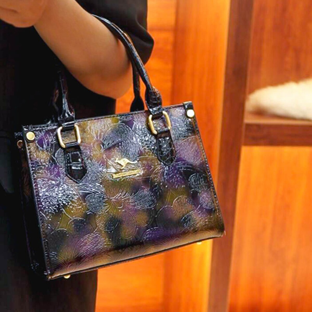 Women's handbags