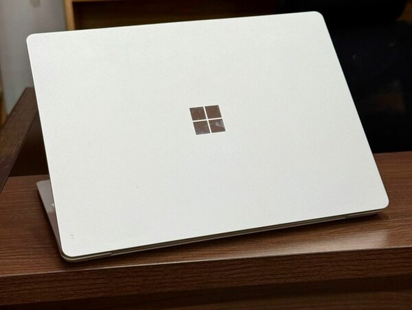 Surface Go i5/8/128
