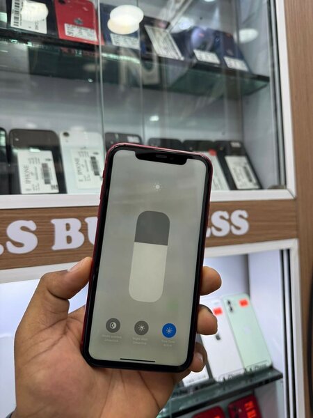 iPhone 11  Rouge
