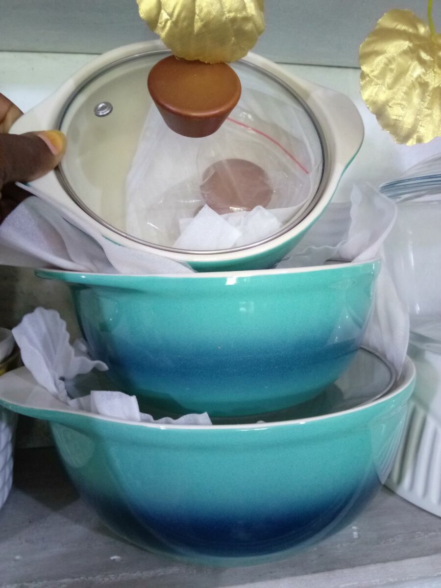 Soupière cassable colorée