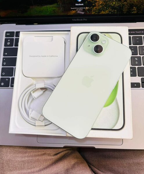 iPhone 15 Simple 128G Neuf Desceller