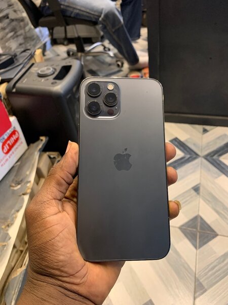 iPhone 12 Pro Max