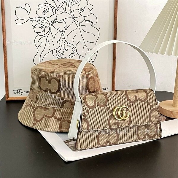 LADIES BAG AND HAT
