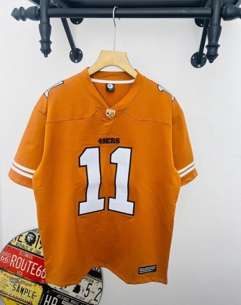 T-shirt with number