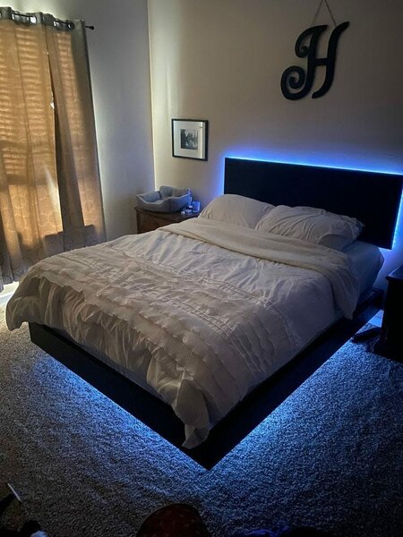 Floating bed