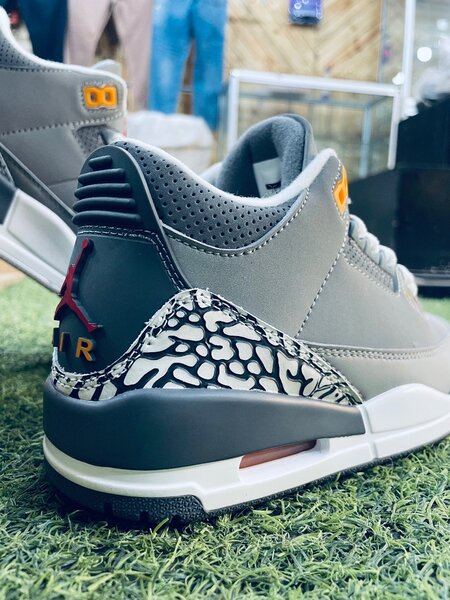 Jordan Retro 3