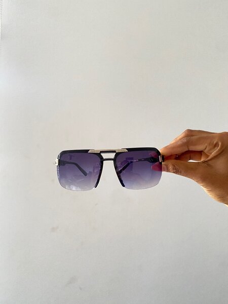 Sunglass