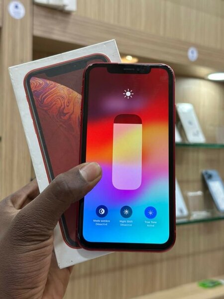 iPhone XR