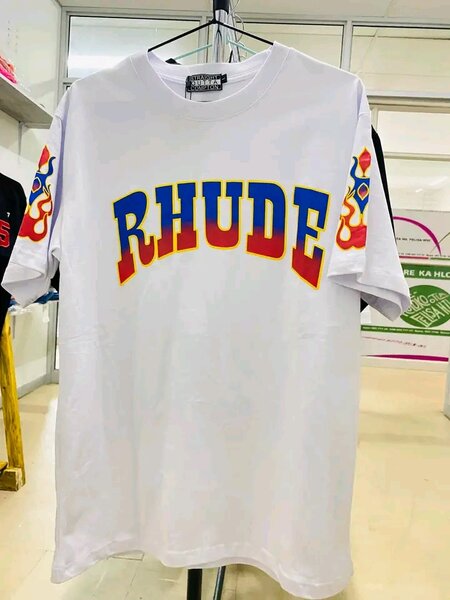 Graphics T-shirt
