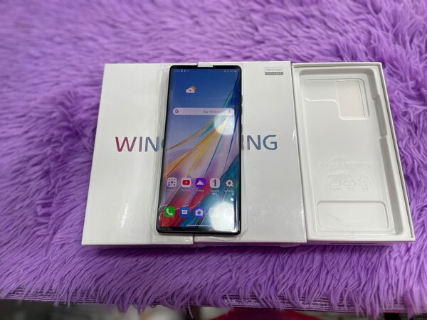 LG  Wing