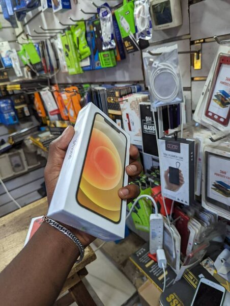 iPhone 12