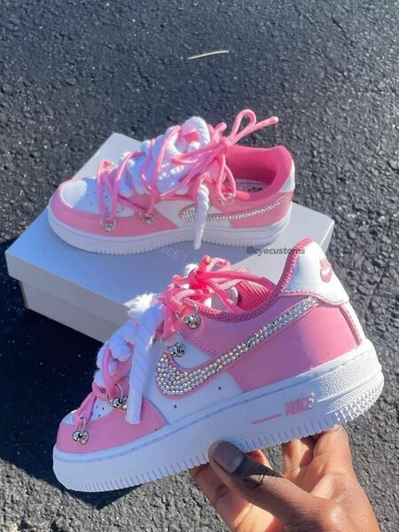 LADIES SNEAKERS