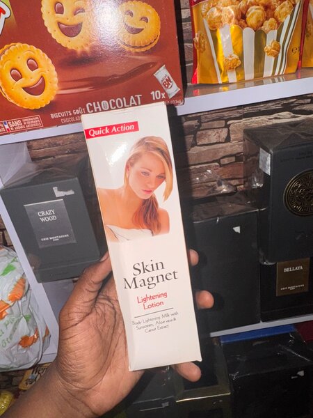 Skin magnet