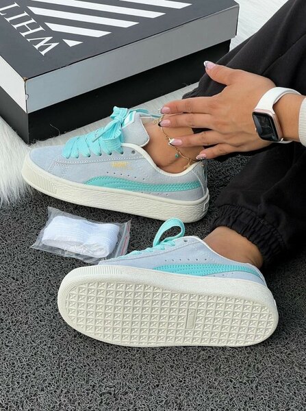 Puma Suede Classic Sneakers