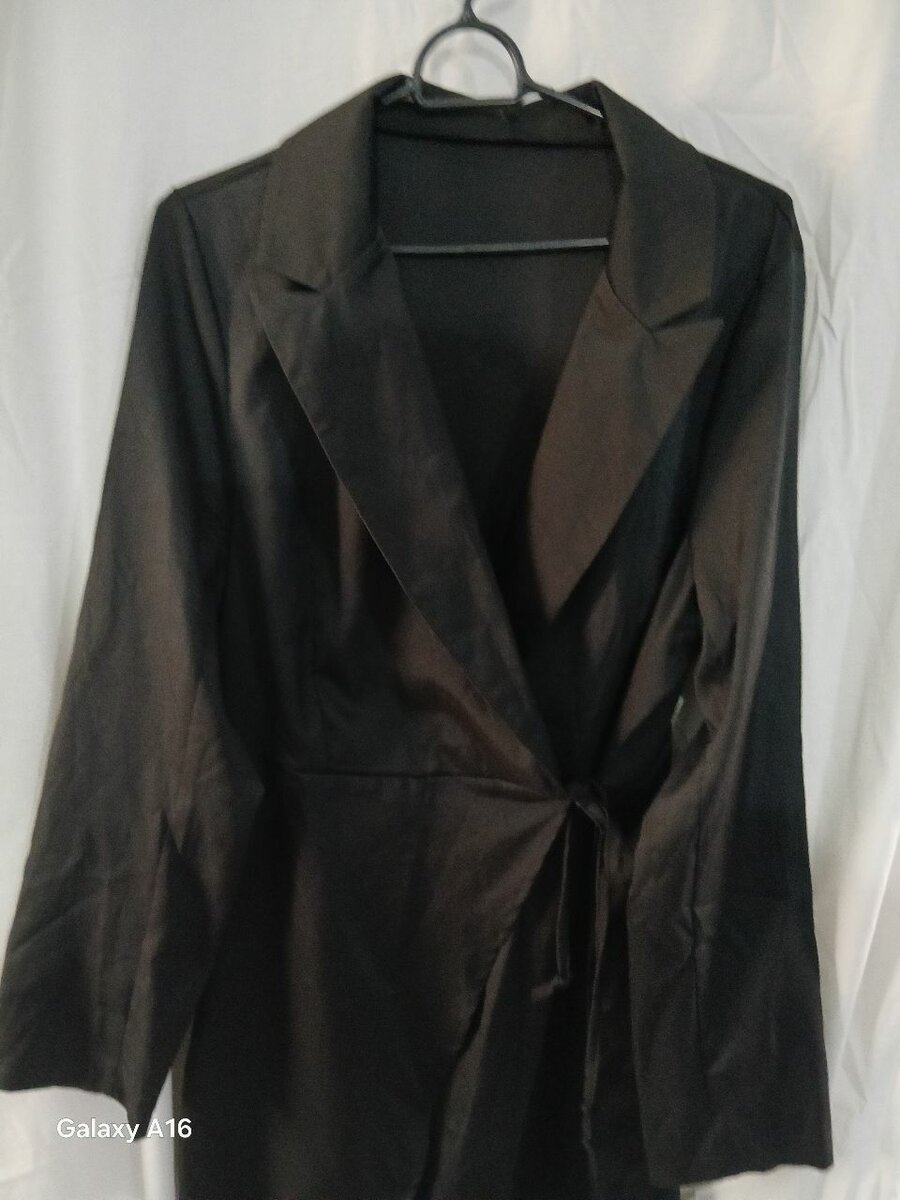 Veste noire élégante femme