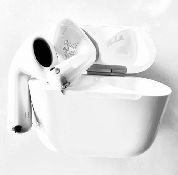 AirPods 4