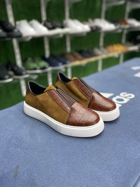 Pradda moccasin