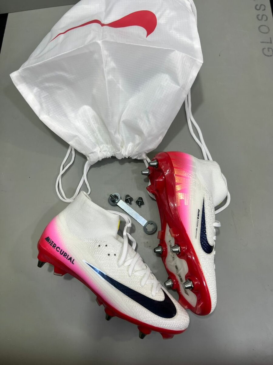 Chaussures de Football à Crampons