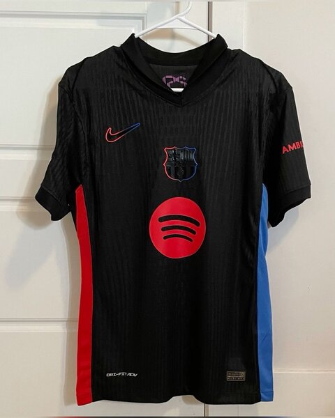Maillot de football noir