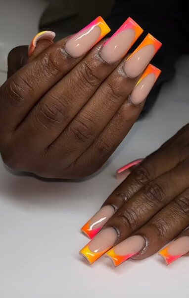 Manicure and pedicure woodlands