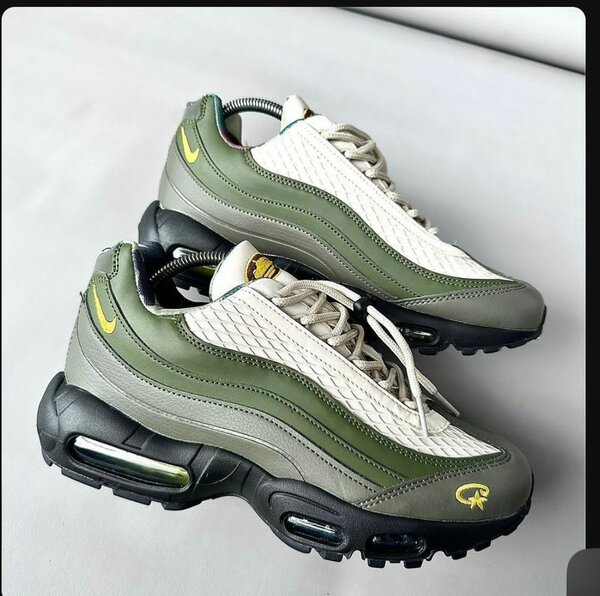 Nike cortège