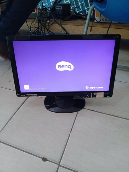 ÉCRAN BUREAU