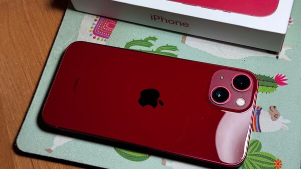 iPhone 13