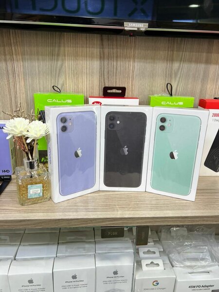 iPhone 11