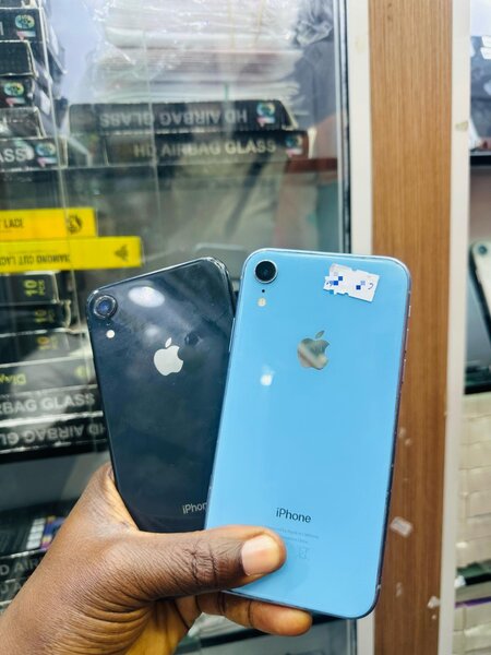 iPhone XR