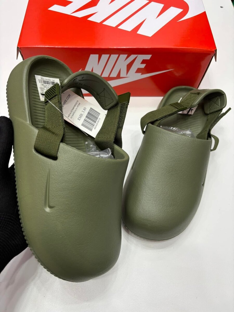 Nike calm slides