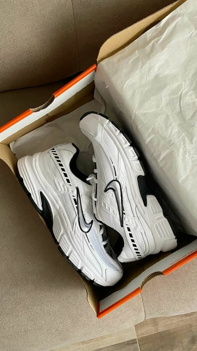 NIKE INITIATOR 43