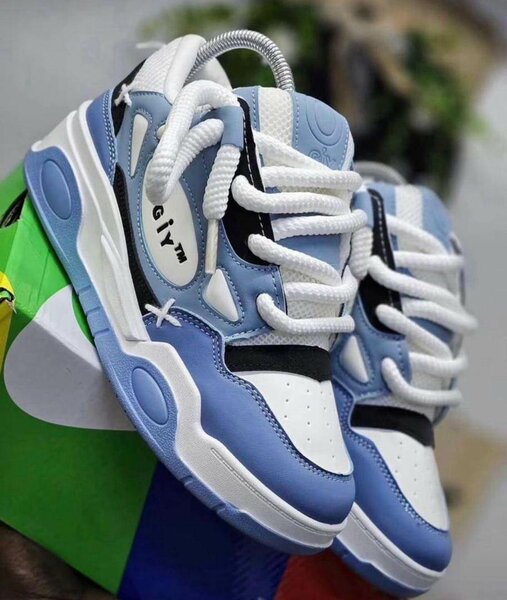 Chaussures de sport modernes unisexes