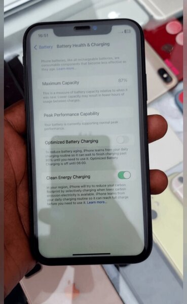 iPhone XR 64gig