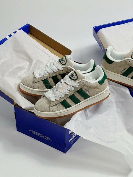 Adidas campus