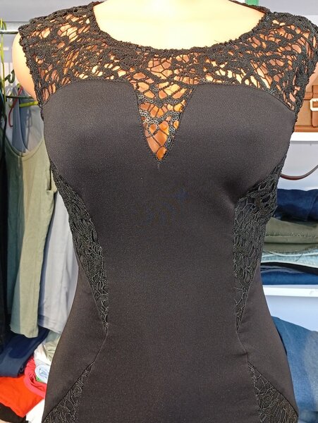 Black elegant dress