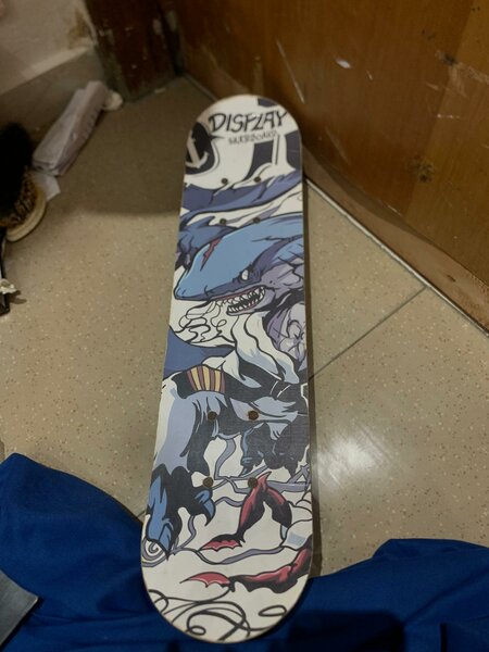 Skateboard