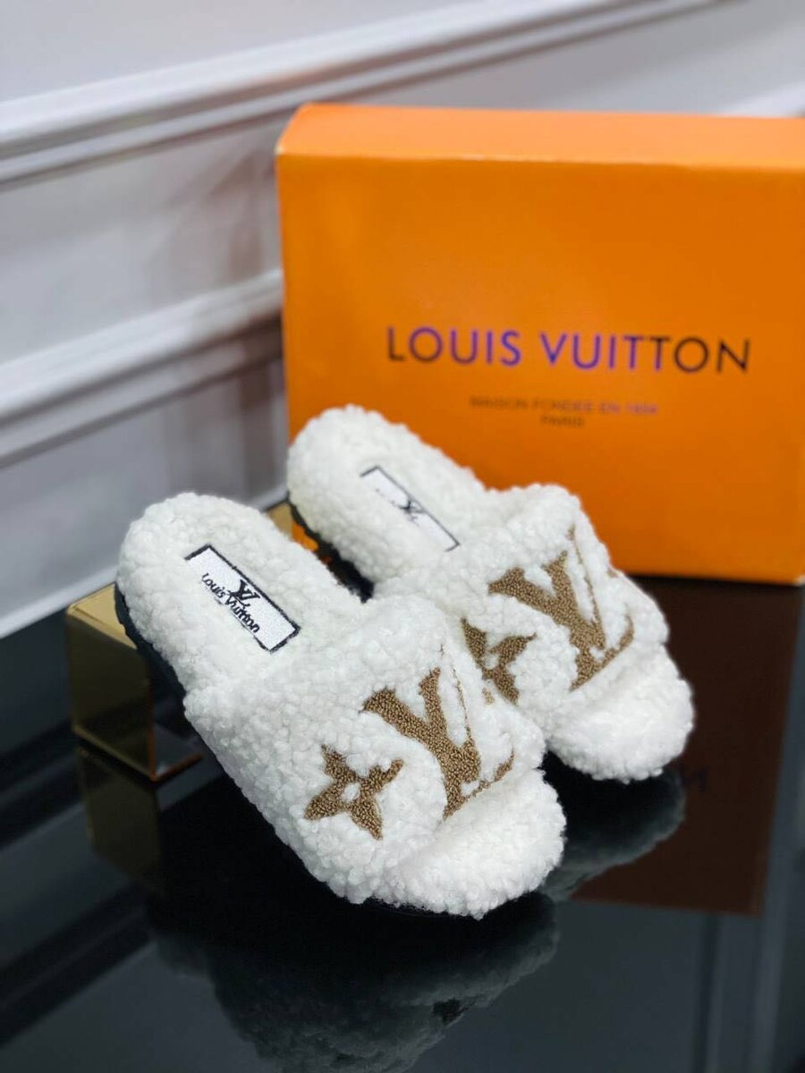 Claquettes des filles