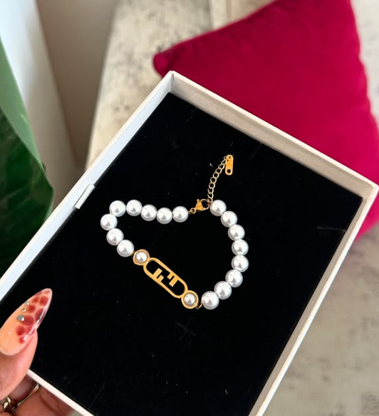 pearl bead bracelet
