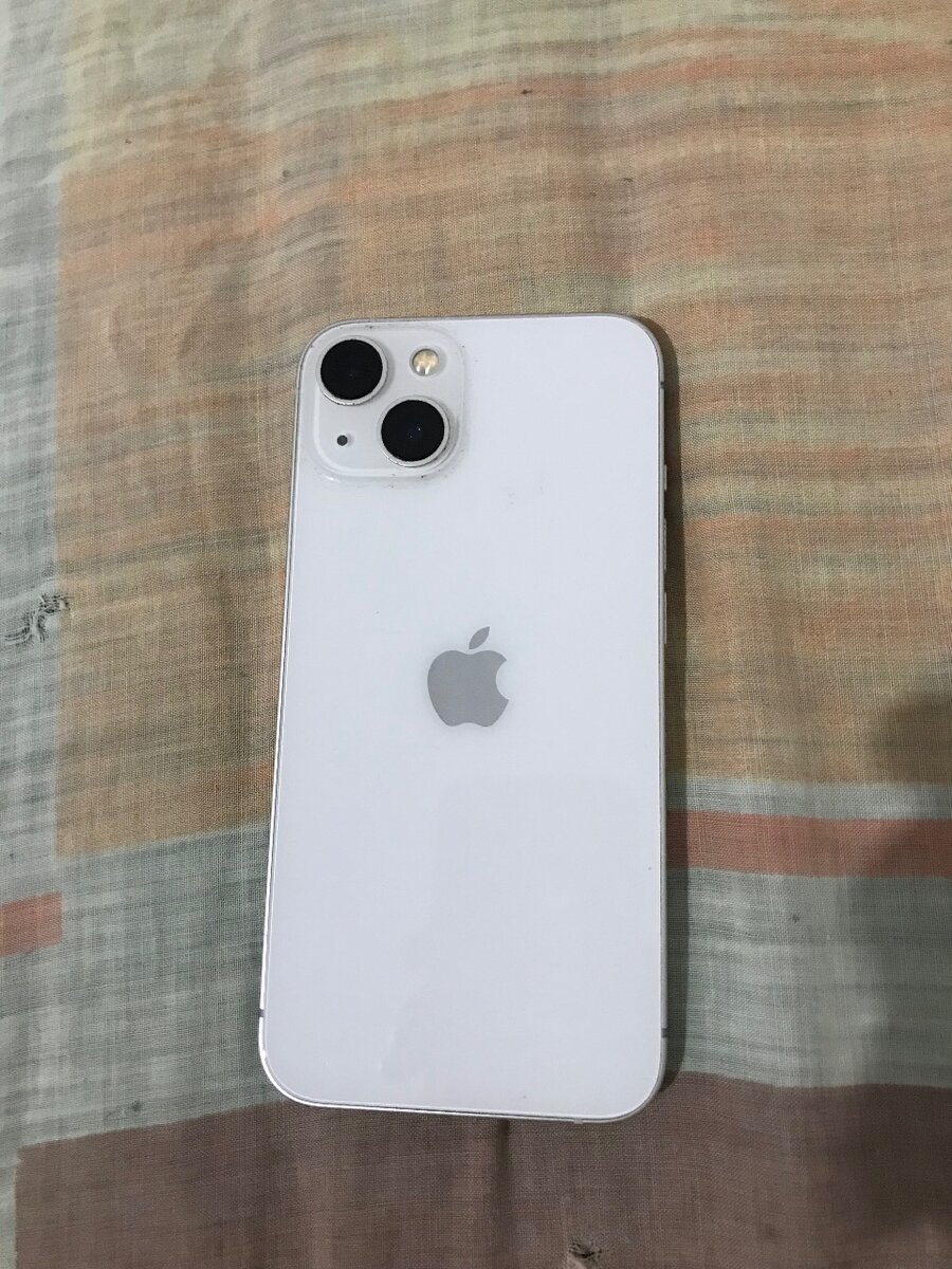 iPhone 13