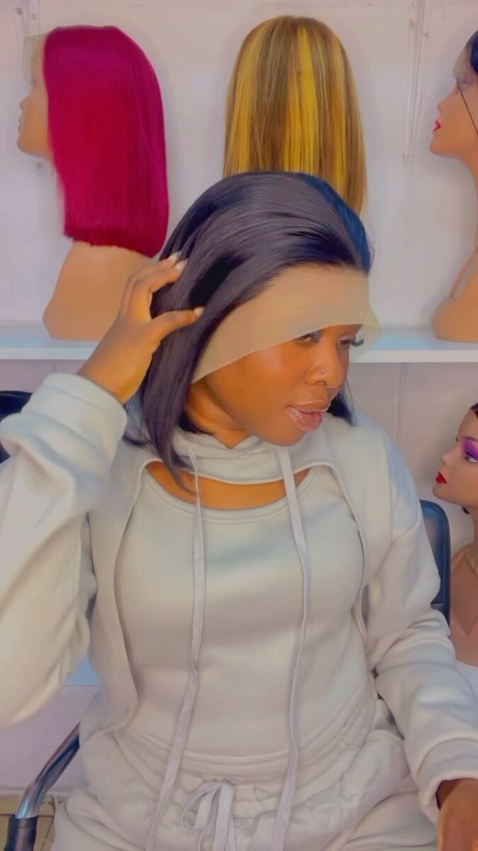 Beautiful and elegant women's wig